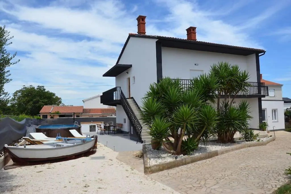 House Laura Villa Liznjan 0*,  Croatia